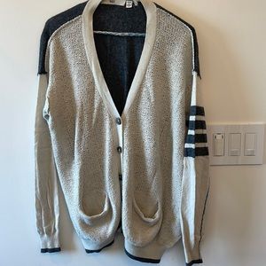 Comfy Wilt cardigan in cream and grey